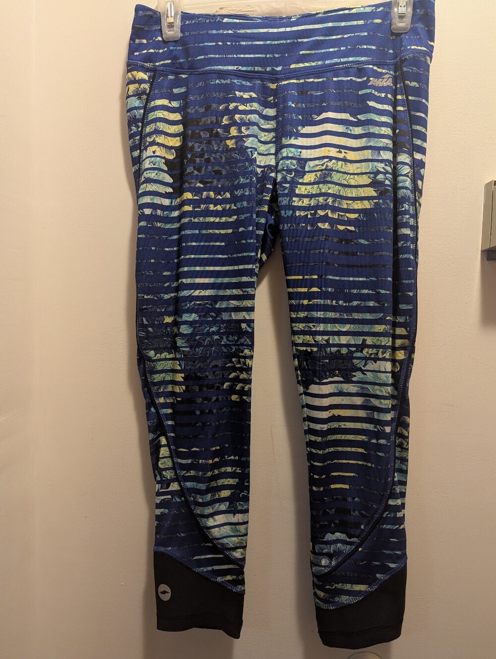 Avia Women's Small Blue And Floral 22 Inch Stretch Yoga Leggings